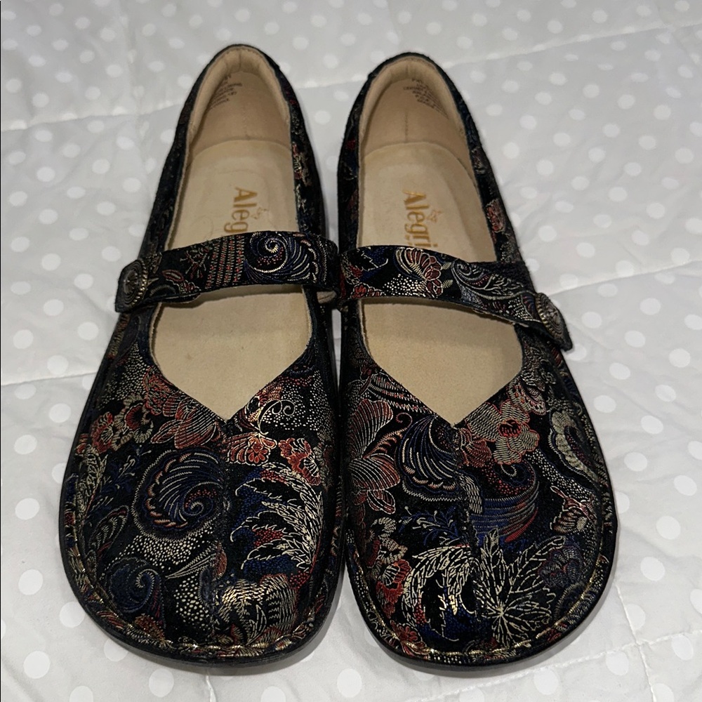 Alegria Shoes Size 41 new without box 10.5